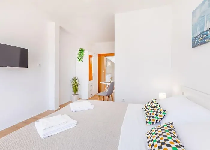 Apartment Mlini Dubrovnik- Studio With Private Kitchen *