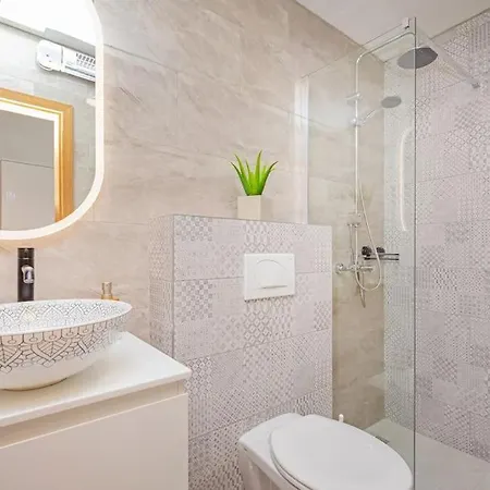 Mlini Dubrovnik- Room With Private Kitchen شقة *